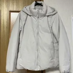 ユニクロ　ハイブリッドダウンパーカー