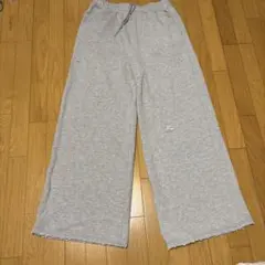 スウェットパンツ　グレー