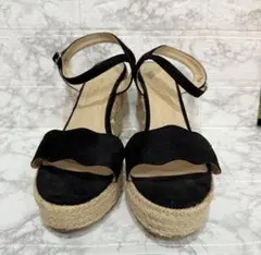 黒 スエード アンクルストラップ サンダル