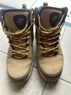 NIKE MANOA ブーツ ウィートカラー