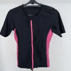 レディース　上下水着セット　スポーツ用　半袖短パン　黒ピンク無地　ラッシュガード