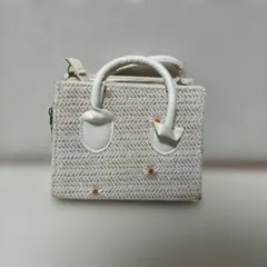 ホワイトストロー花柄刺繍かごバッグ