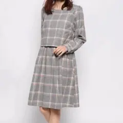 【新品未使用】earth グレー×ピンク　ワンピース