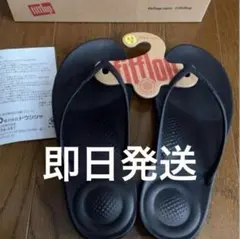 新品タグ付　FitFlop ビーチサンダル ブラック US6のサムネイル