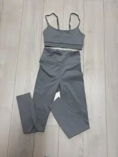 h&m スポーツブラ&レギンス セット