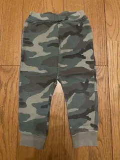 Item thumbnail for item f7e35f44-0eb5-43cd-803e-43f852b3282b