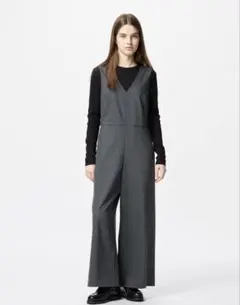 ユニクロ　ジャンプスーツ