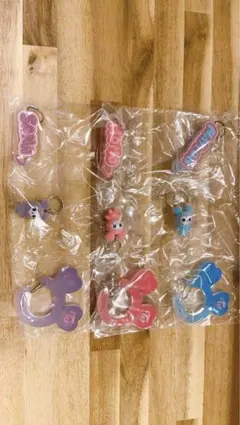 TWICE LOVELYS アクリルカラビナフロッキーマスコット 3個セット