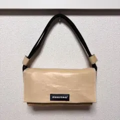 2026年最新】freitag Lauraの人気アイテム - メルカリ
