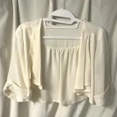 シフォン素材　ショート丈ボレロ