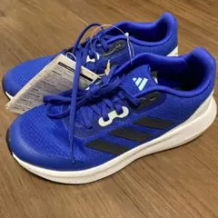 新品 adidas コアファイト ランニング スニーカー 22