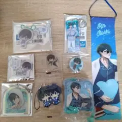 糸師凛　キーホルダー　サンリオ　一休み　カプセルラバーマスコット　ブルーロック