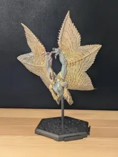 モンスターハンター スタンダードモデル シャガルマガラ フィギュア