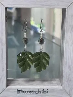 再販☆❤️ どんぐり リーフ 葉 木製 ピアス イヤリング ハンドメイド