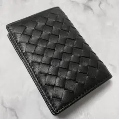 【新品未使用】高級羊革　おしゃれな名刺入れ　イントレチャート　ブラック黒　高見え