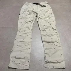 Columbia コロンビア　チノパン　パンツ　ベージュ　総柄　Lのサムネイル