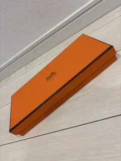HERMES エルメス 超美品 手袋が入っていた箱 28x13x3.5