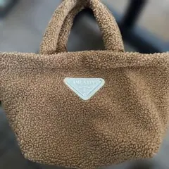 PRADA 新作ノベルティ　トートバッグ　テディ　ブラウン