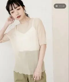 ローリーズファーム　シアープリーツプルオーバーのサムネイル