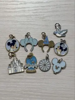 Blue ever after ディズニーのチャームキーホルダー(8個セット)