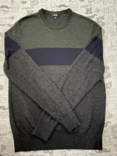UNIQLO メリノウール Mサイズ ラウンドネック ニットセーター