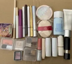 コスメ　24点　まとめ売り