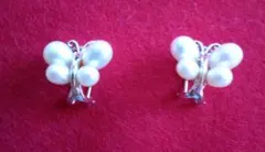 蝶々柄イヤリング