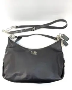 COACH ブラック ショルダーバッグ