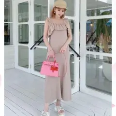 Radyレディ★ワンピース★ベージュ　リブニット　フリル　ロング　マキシ