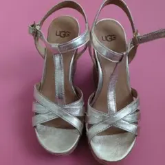 UGG ゴールド ウェッジサンダル