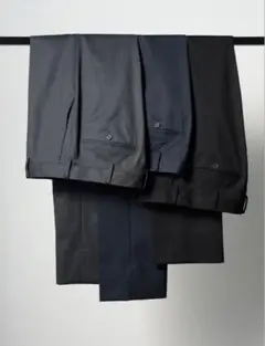 【未使用品】UNIQLO ストレッチウールスリムフィットパンツ　ブラック　88