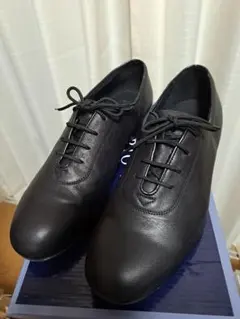 Item thumbnail for item b0fff3da-85f3-4f7e-ab62-f9823a6b7076