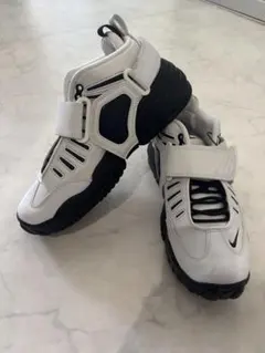 NIKE AMBUSH ホワイト/ブラック スニーカーのサムネイル