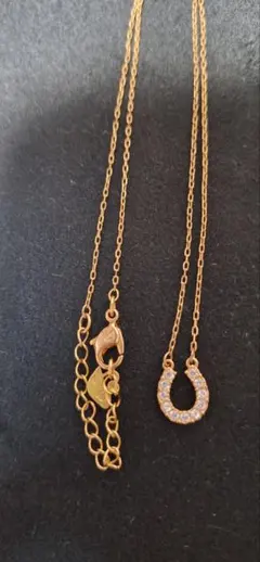 SWAROVSKI ホースシュー ネックレス