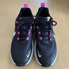 NIKEウィメンズ エアマックス ヴェローナ 24.5cm