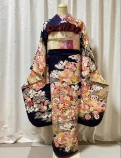 紺地の上品な桜や菊の柄の振袖フルセット - メルカリ