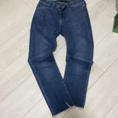 UNIQLO JEANS スキニーデニム カットオフ
