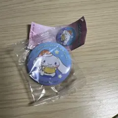 シナモロール くら寿司　びっくらポン　ピンバッジ