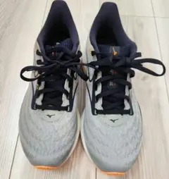 Mizuno Wave Rider グレー×ブラック×オレンジ スニーカー