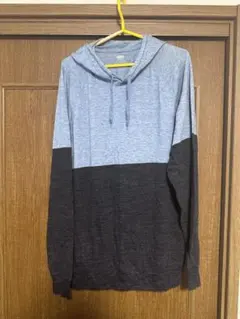 美品 OLDNAVY 青と黒のフード付きパーカーのサムネイル