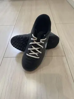 NIKE JR レジェンド 10 アカデミー TF 22.5センチ　新品靴紐付き