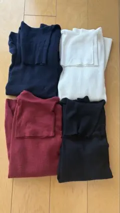 UNIQLO ユニクロ　メリノリブタートルネックセーター　４枚セット