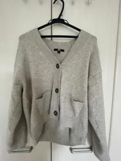 【UNIQLO】ベージュ　スフレヤーンVネックショートカーディガン