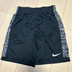 め*ん様 Nike DRI-FIT キッズ　サッカー　ブラック ハーフパンツ M
