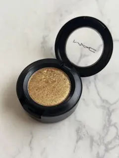 Mac スモールアイシャドウ　イフ　イット　エイント　バロック