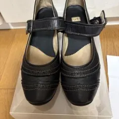 ing ブラックレザー ストラップパンプス　23cmのサムネイル