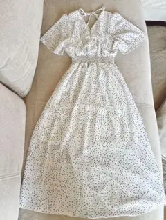 ドット柄 ホワイト シフォン ロングワンピース