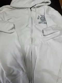 GAP ホワイト ジップアップパーカー Sサイズ