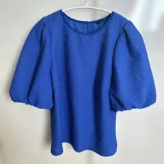 TO BE CHIC 半袖ブラウス40ロイヤルブルーのサムネイル