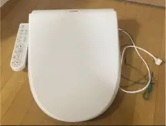 中古⚪️TOSHIBA 温水洗浄便座 SCS-T160S 2024年製 TOSHIBA（東芝） SCS-T160S(N) 温水洗浄便座 温水便座 貯湯式 CLEAN